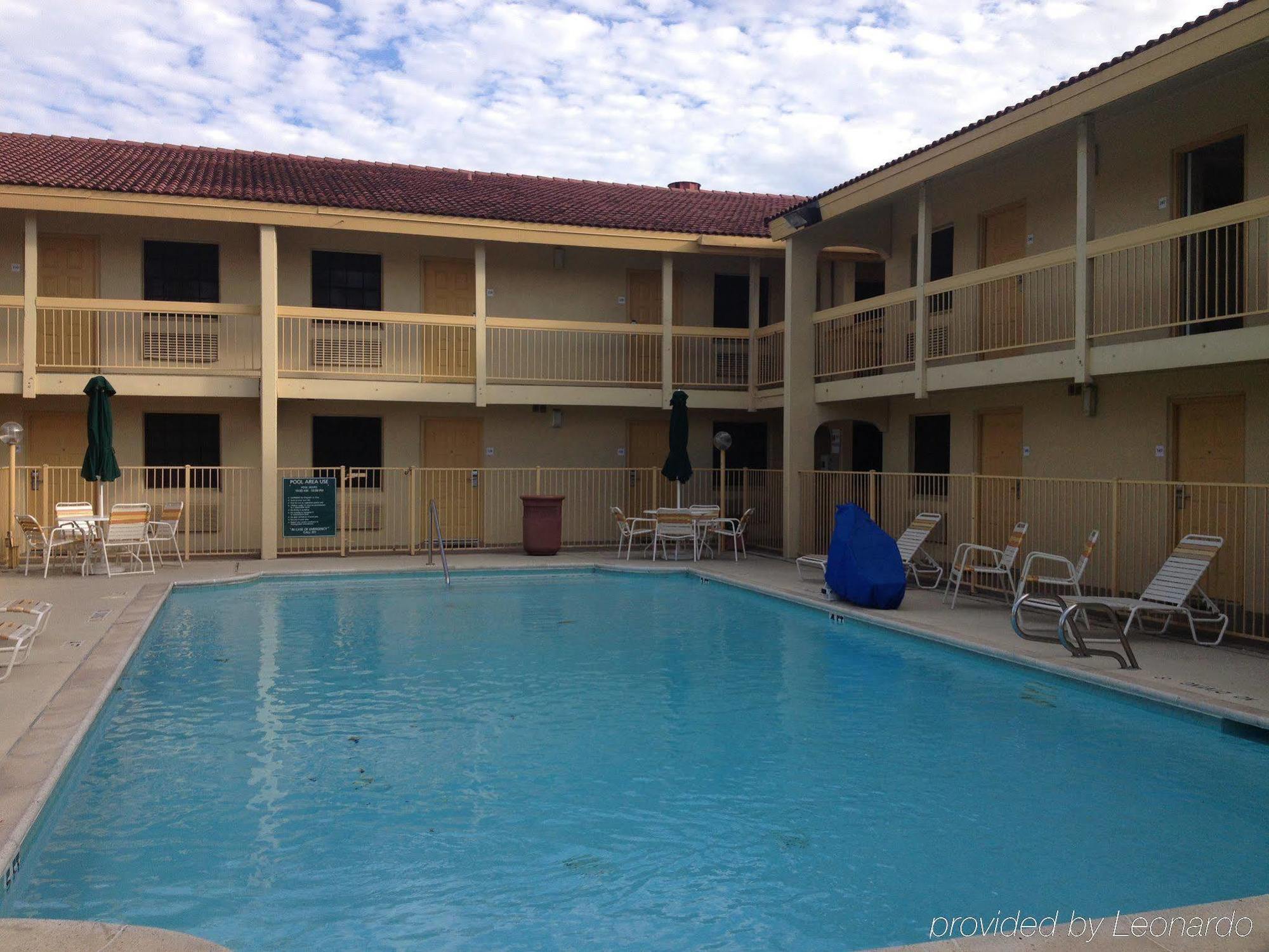 Red Roof Inn Houston East I-10 Kültér fotó