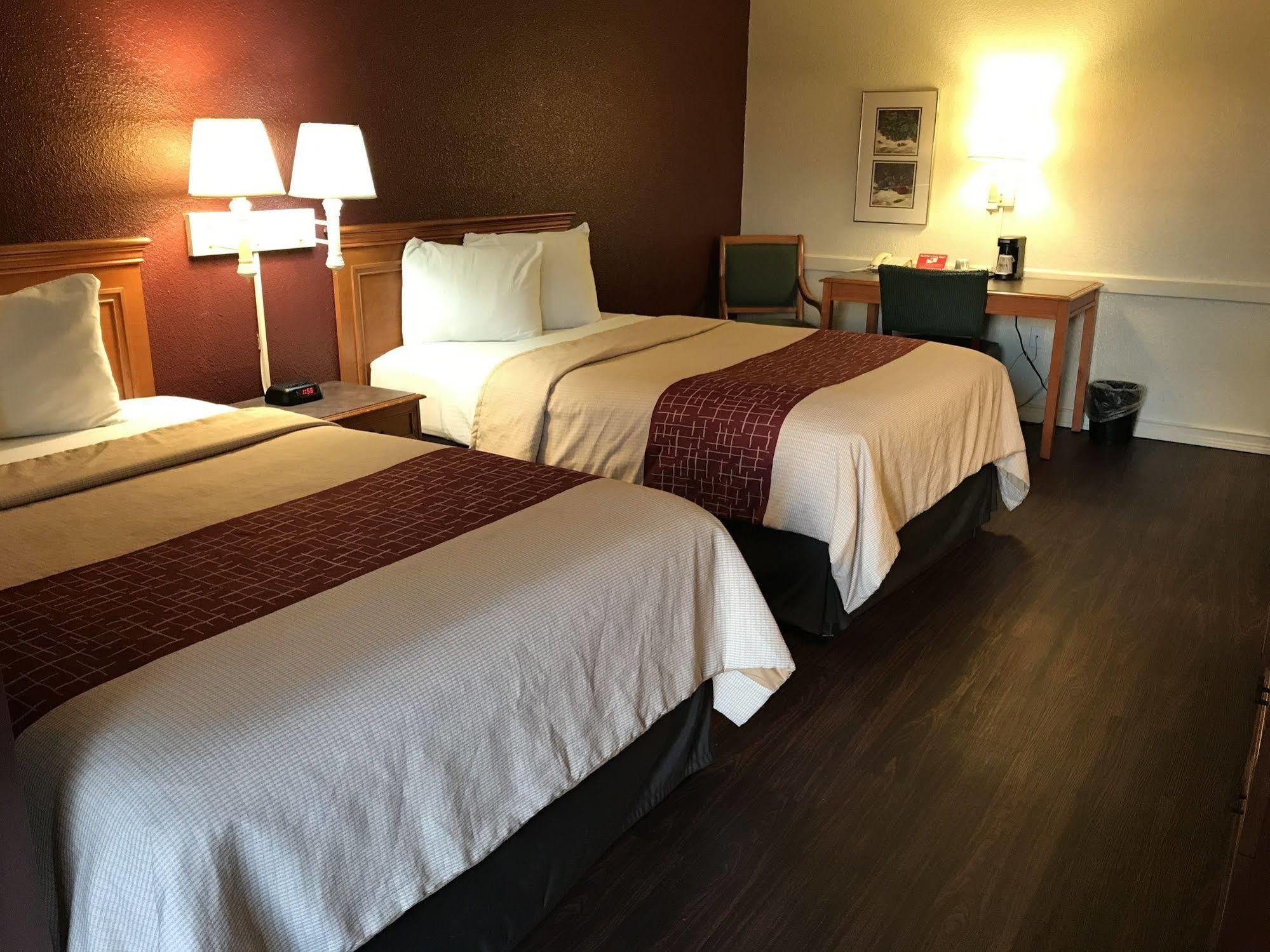 Red Roof Inn Houston East I-10 Kültér fotó